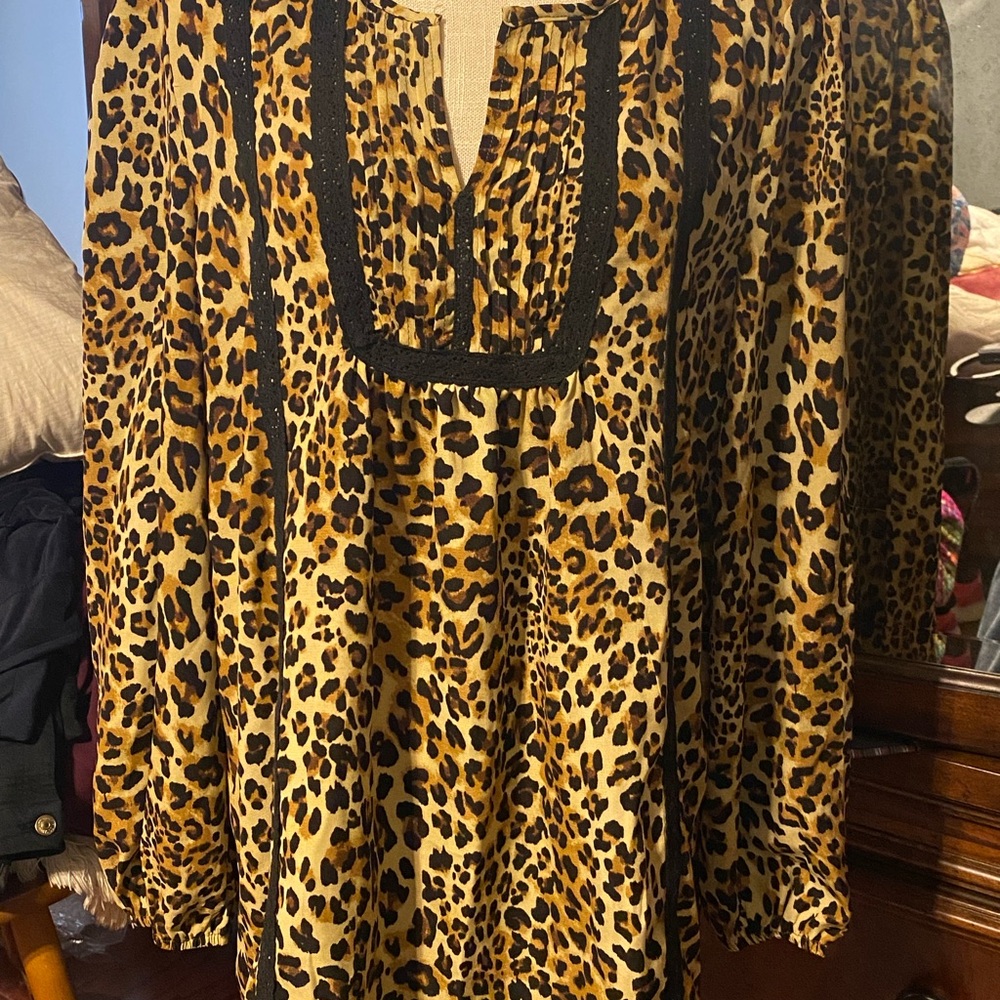PRICE DROP Suzanne Betro Leopard Print Top in Brown, Black, Cream
